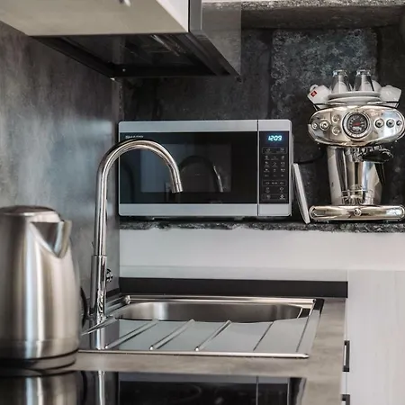 Apartment Antica Roma - The House Of Travelers *