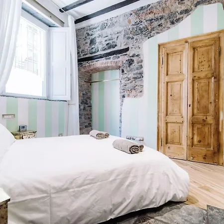 Antica Roma - The House Of Travelers * Como