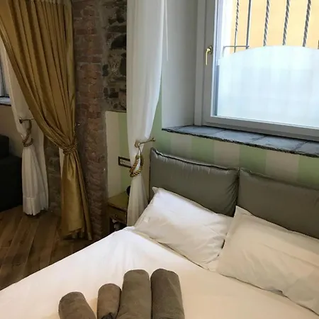 Antica Roma - The House Of Travelers Como